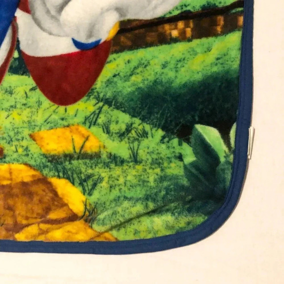 2021 Sonic the Hedgehog Soft Plush Throw Blanket for Kids 46 x 38 Inch - Picture 5 of 16